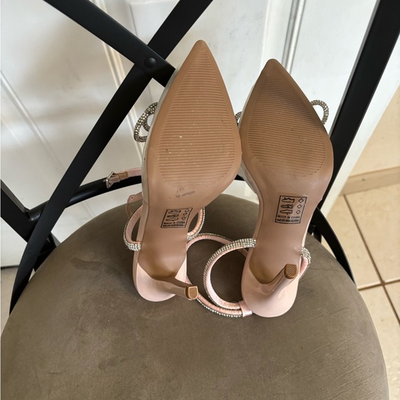 Size 8.5 Qupid Blush transparent Rhinestone Bow Ankle Strap Pointy Toe 4” heels - Picture 7 of 9